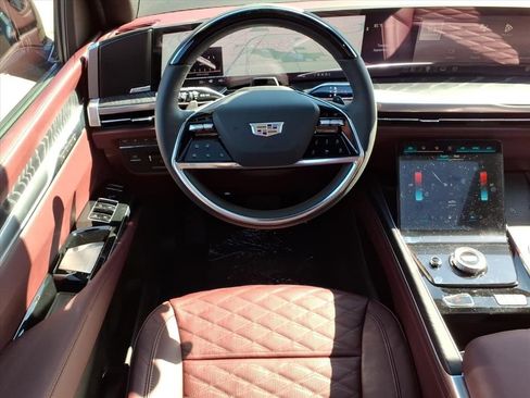 New 2026 Cadillac Escalade Luxury w/ LPO, Floor Liner Package image 17