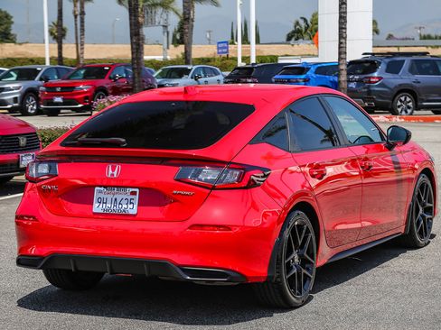 Used 2023 Honda Civic Sport image 8