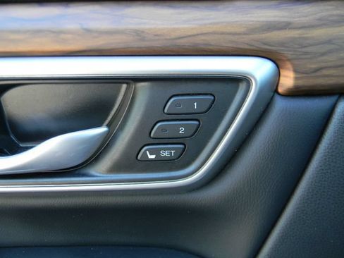 Used 2020 Honda CR-V EX-L image 16