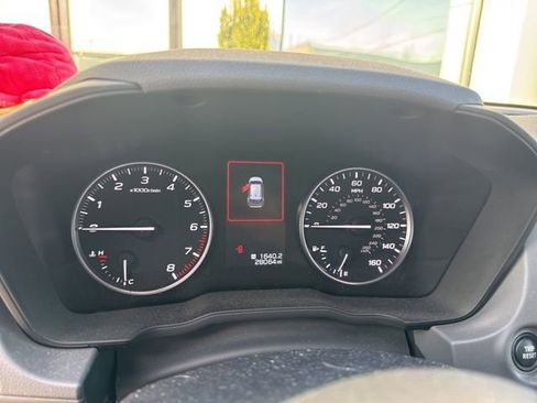 Used 2024 Subaru Crosstrek 2.0i Premium image 25