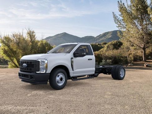 New 2025 Ford F350 XL image 1