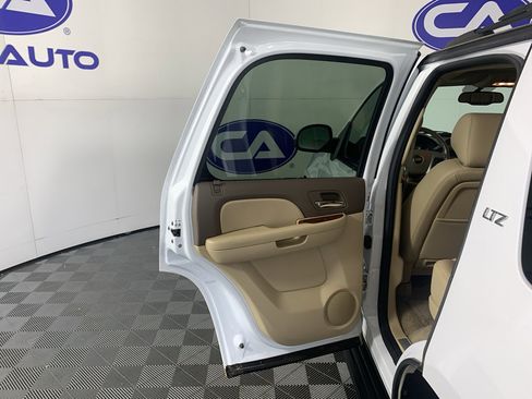 Used 2014 Chevrolet Tahoe LTZ RWD image 29