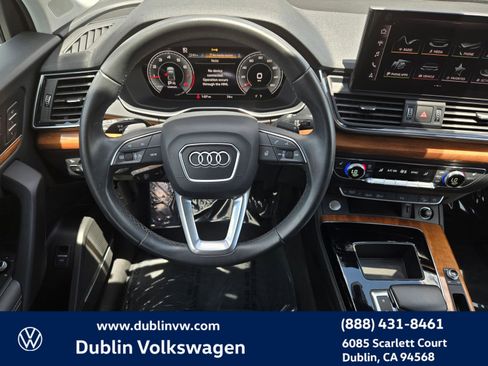 Used 2023 Audi Q5 2.0T Premium Plus w/ Premium Plus Package AWD/4WD image 12