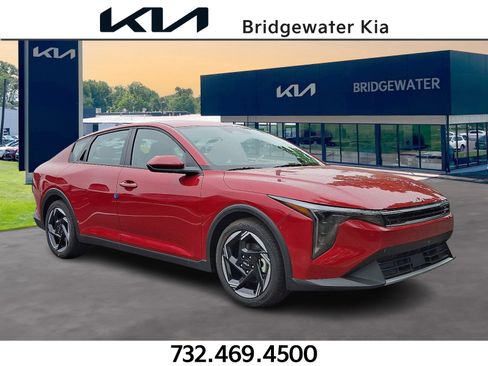New 2025 Kia K4 EX image 1