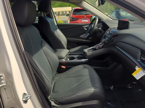 Used 2025 Acura RDX SH-AWD w/ Technology Package image 17