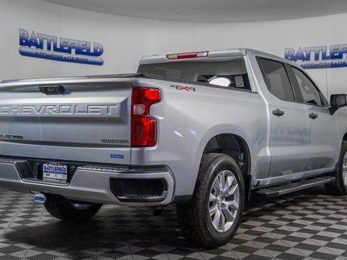 Used 2022 Chevrolet Silverado 1500 Custom image 9