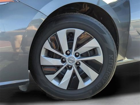 Certified 2025 Nissan Altima 2.5 S image 43