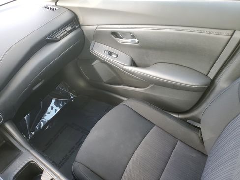 Certified 2022 Nissan Sentra SV w/ All-Weather Package image 11