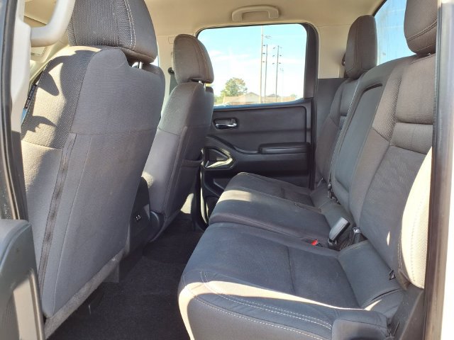 Used 2024 Nissan Frontier SV AWD/4WD image 15
