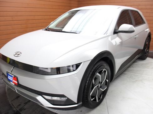 Used 2024 Hyundai Ioniq 5 SEL image 40