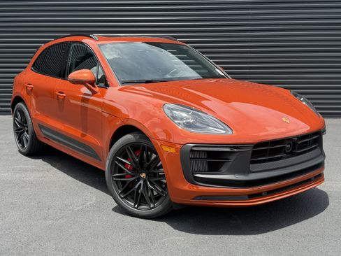 Certified 2023 Porsche Macan GTS AWD/4WD image 7