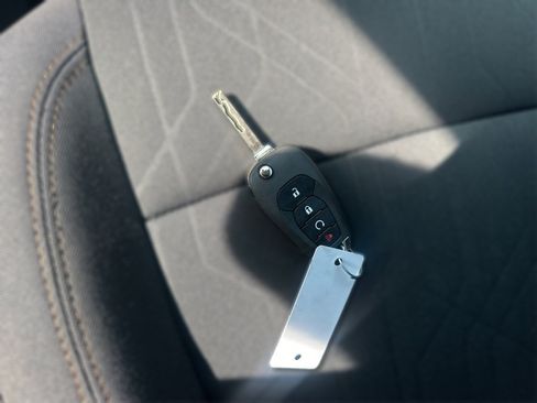 Used 2019 Chevrolet Trax LT FWD image 33