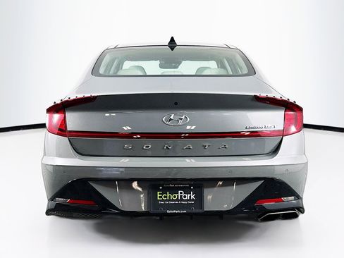 Used 2022 Hyundai Sonata Limited w/ Preferred Accessory Package image 7