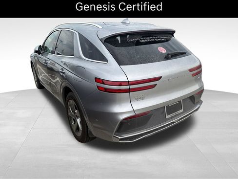 Certified 2026 Genesis GV70 2.5T Advanced AWD/4WD image 4