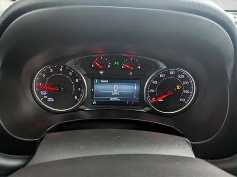 Used 2024 GMC Terrain SLE image 12