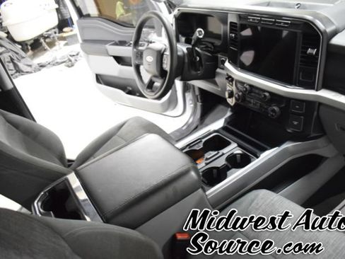 Used 2024 Ford F250 XLT w/ XLT Premium Package AWD/4WD image 35