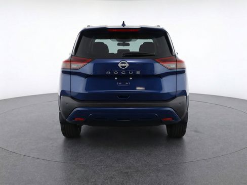 Used 2025 Nissan Rogue SV image 7