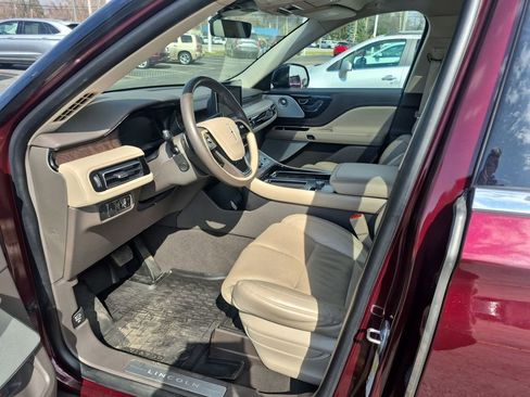 Used 2020 Lincoln Aviator Reserve w/ Equipment Group 202A image 24
