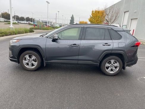 Used 2025 Toyota RAV4 XLE image 8