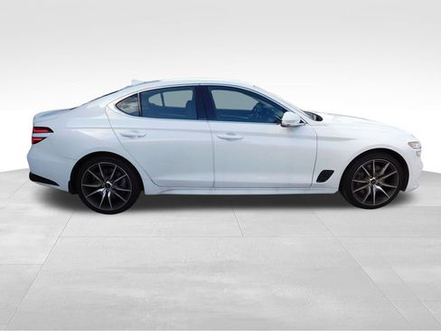 Used 2026 Genesis G70 2.5T image 9