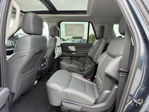 New 2026 Ford Expedition Max Active AWD/4WD image 6