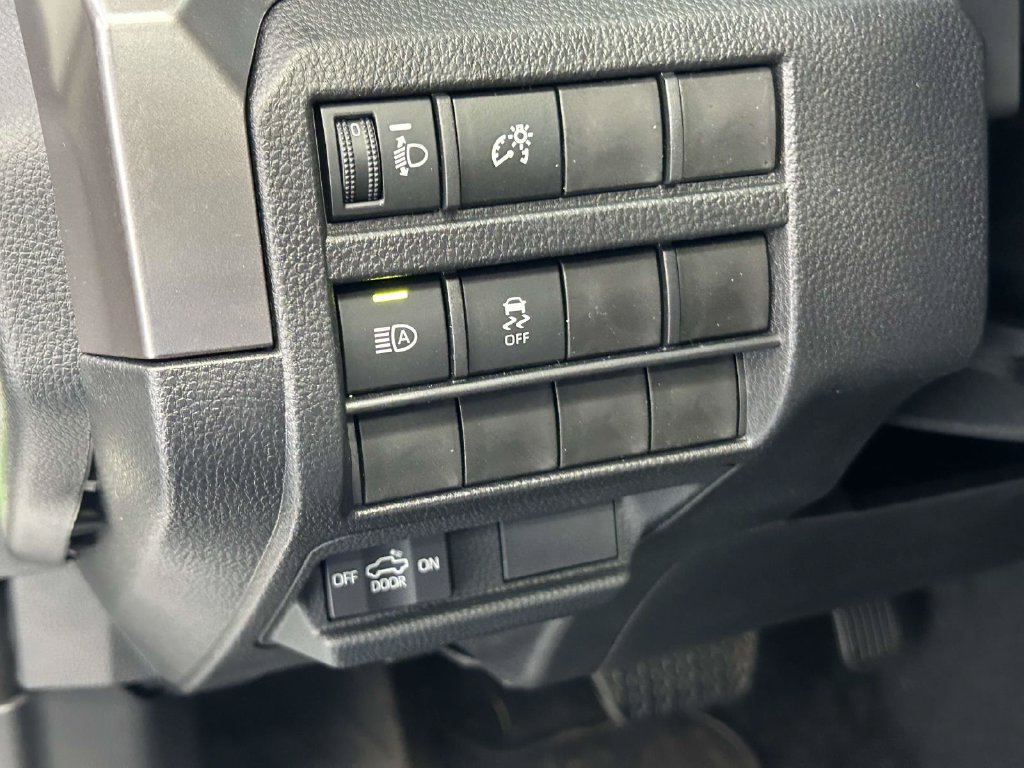 Used 2026 Toyota Tacoma SR5 RWD image 18