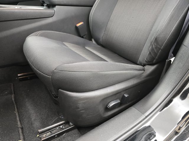 Used 2025 Nissan Altima 2.5 SV FWD image 23