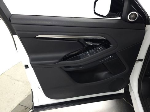 Used 2023 Land Rover Range Rover Evoque R-Dynamic SE image 14