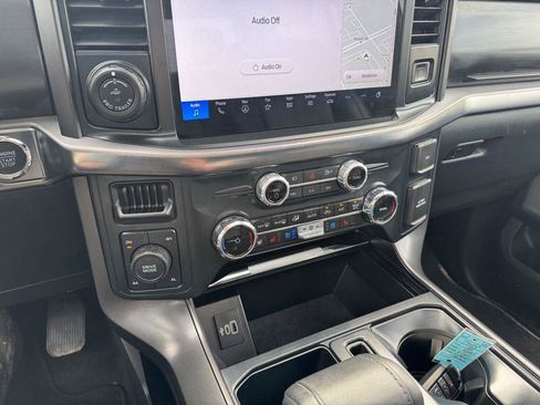 Used 2025 Ford F150 Lariat AWD/4WD image 96