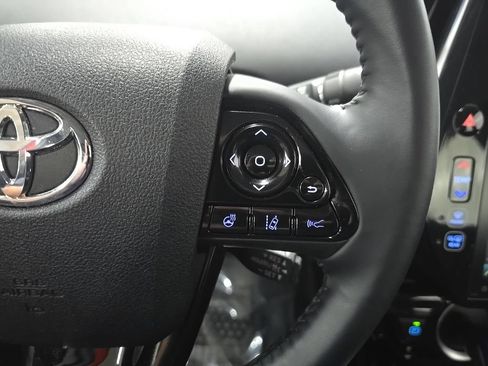 Used 2021 Toyota Prius Prime Limited FWD image 22
