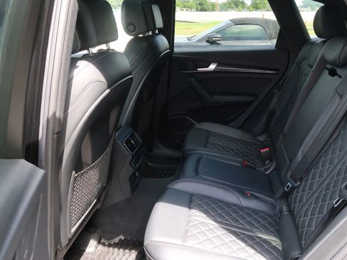 Used 2019 Audi SQ5 Prestige w/ Prestige Package AWD/4WD image 20