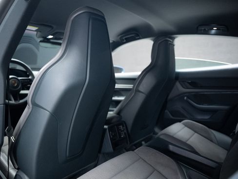 Used 2022 Porsche Taycan 4S image 65