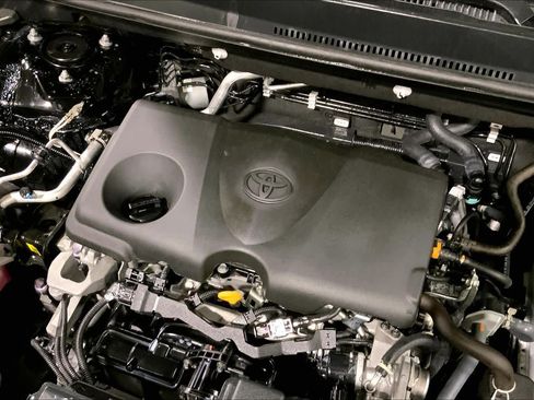 Certified 2025 Toyota RAV4 XLE AWD/4WD image 33