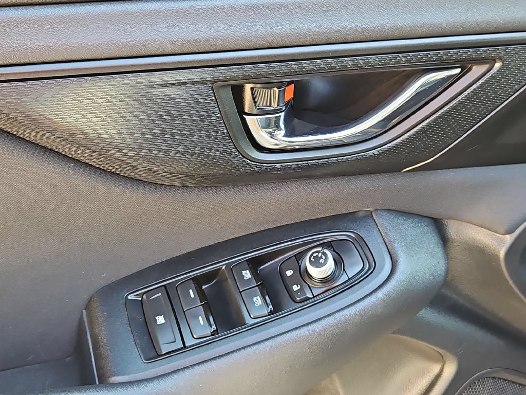 Used 2025 Subaru Outback Premium AWD/4WD image 10