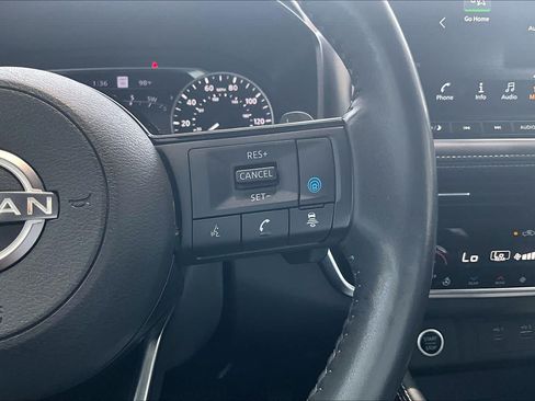 Used 2023 Nissan Rogue SL w/ SL Premium Package FWD image 25
