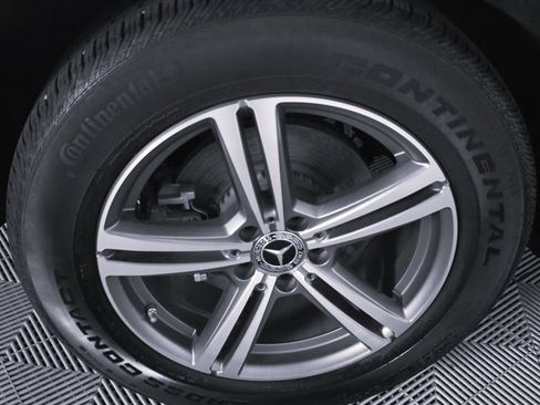 Used 2020 Mercedes-Benz GLC 300 4MATIC image 7