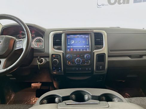Used 2019 RAM 1500 Big Horn image 25