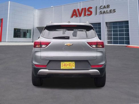 Used 2025 Chevrolet TrailBlazer LT AWD/4WD image 9