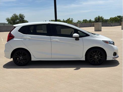 Used 2018 Honda Fit Sport image 9