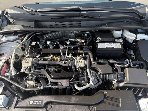 Used 2025 Toyota Corolla LE FWD image 29