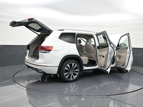 Used 2021 Volkswagen Atlas SEL R-Line FWD image 31