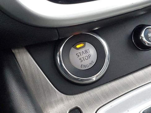 Used 2017 Nissan Murano S image 20