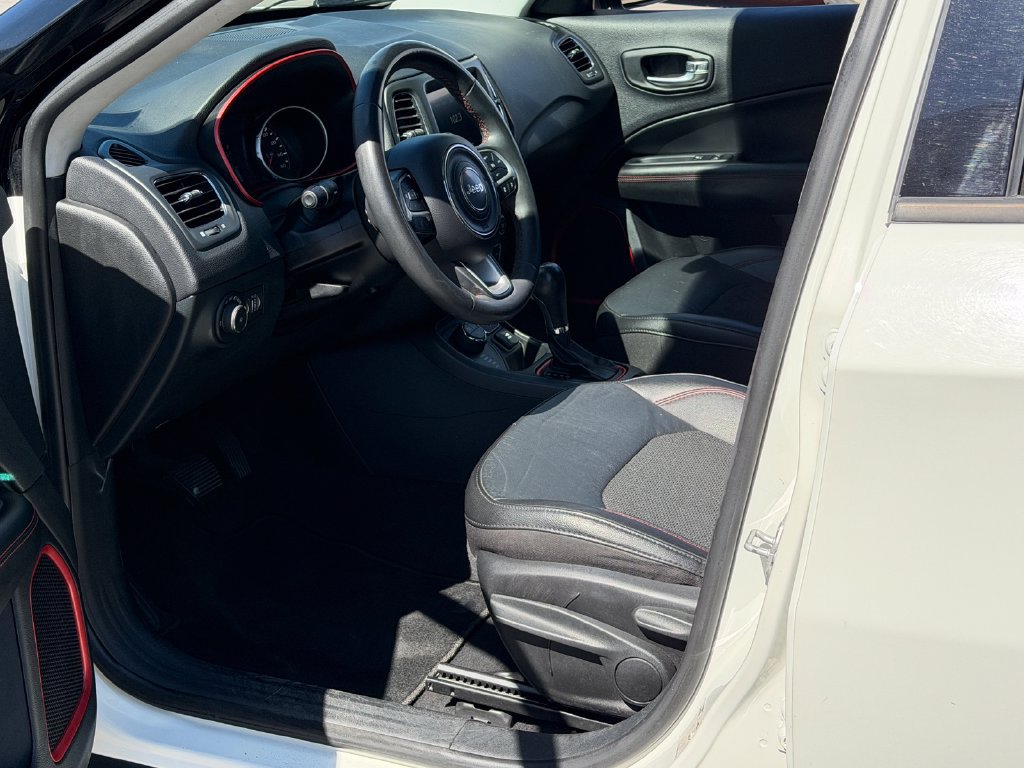 Used 2021 Jeep Compass Trailhawk AWD/4WD image 10