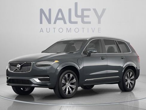 Used 2022 Volvo XC90 T5 Momentum w/ Climate Package FWD image 1