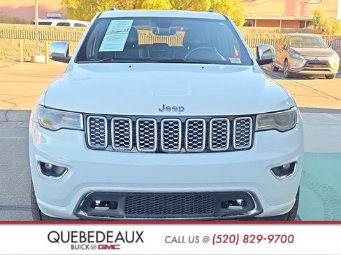 Used 2018 Jeep Grand Cherokee Overland AWD/4WD image 2