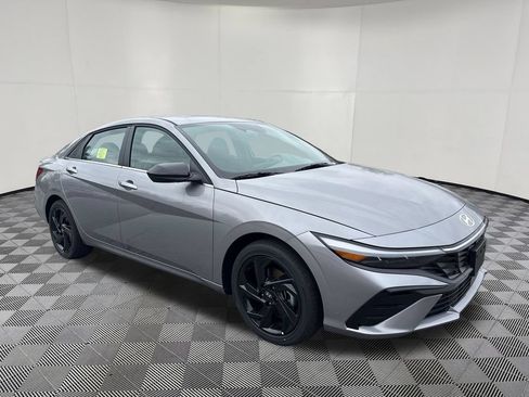New 2026 Hyundai Elantra SEL Sport Premium FWD image 7