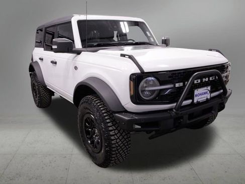 Used 2022 Ford Bronco Wildtrak image 8