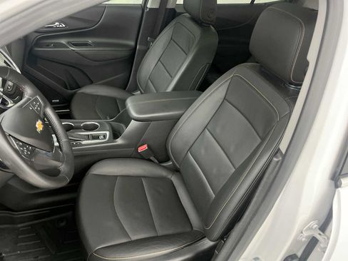 Used 2018 Chevrolet Equinox Premier FWD image 19