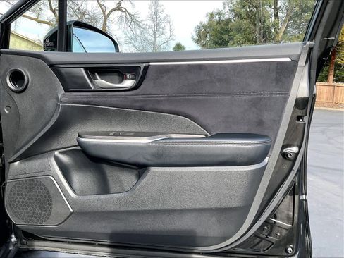 Used 2018 Honda Clarity Touring image 26