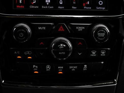 Used 2020 Jeep Grand Cherokee Altitude AWD/4WD image 32